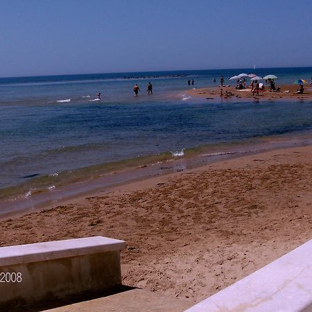 Plaza Beach Hostel Santa Croce Camerina Exterior photo