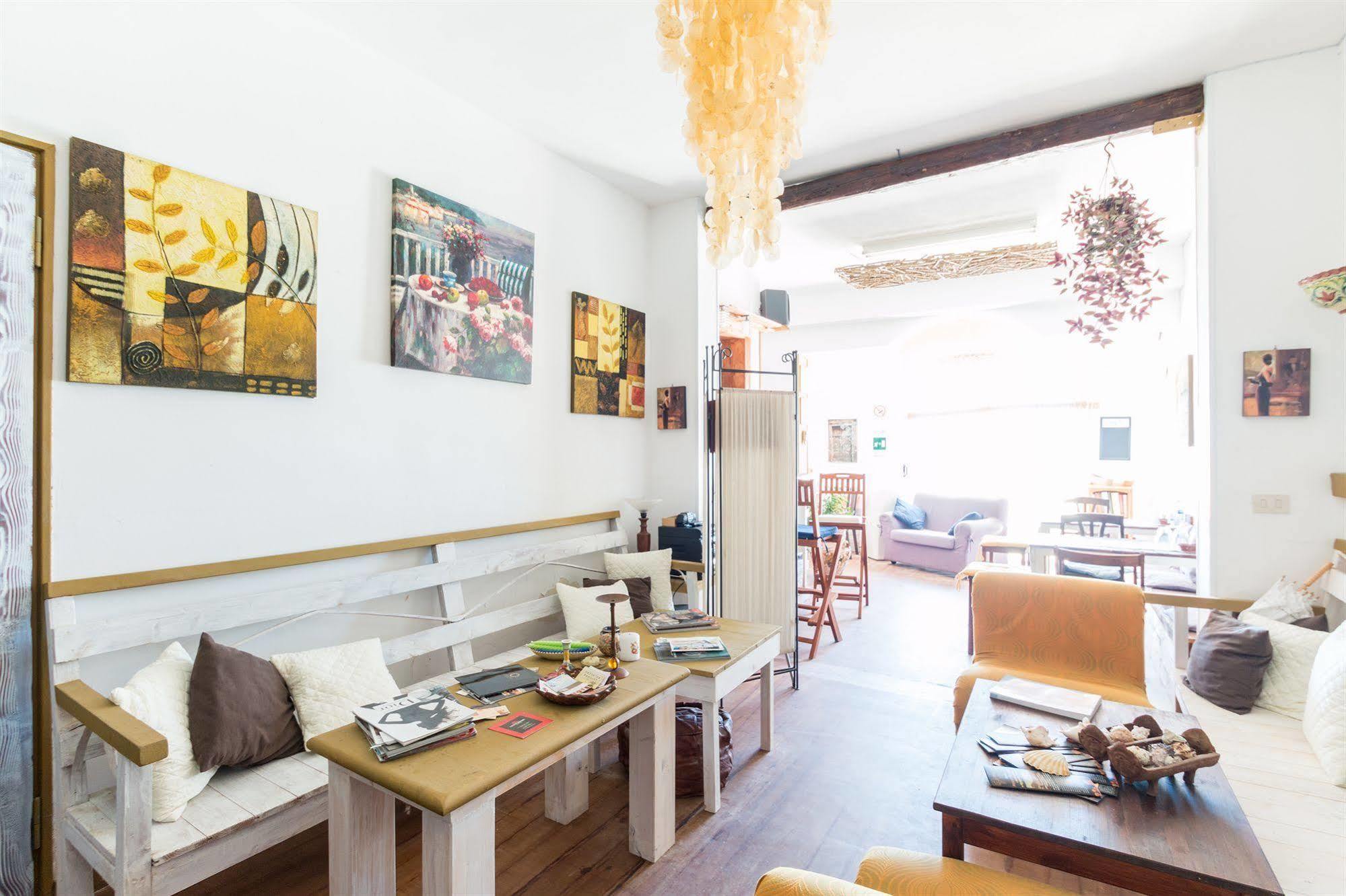 Plaza Beach Hostel Santa Croce Camerina Exterior photo