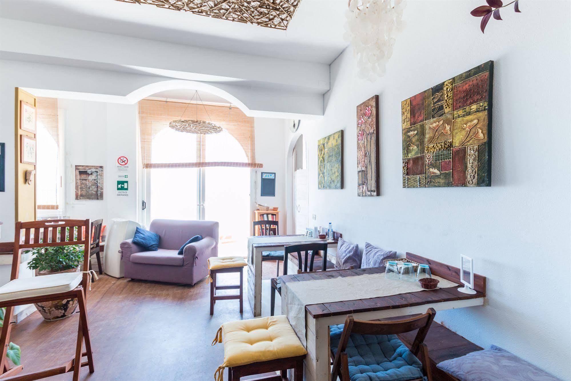 Plaza Beach Hostel Santa Croce Camerina Exterior photo